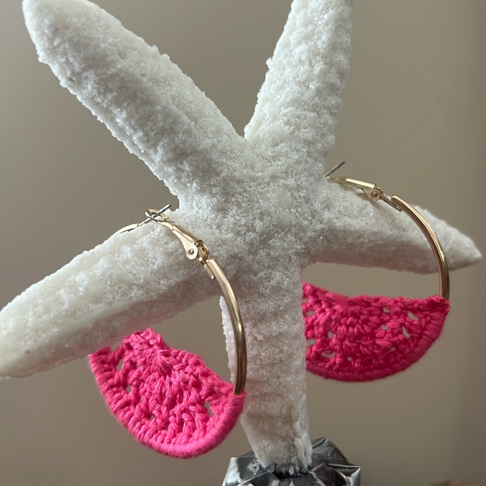 Pretty Gold Tone and Pink Crocheted Hoop Earrings